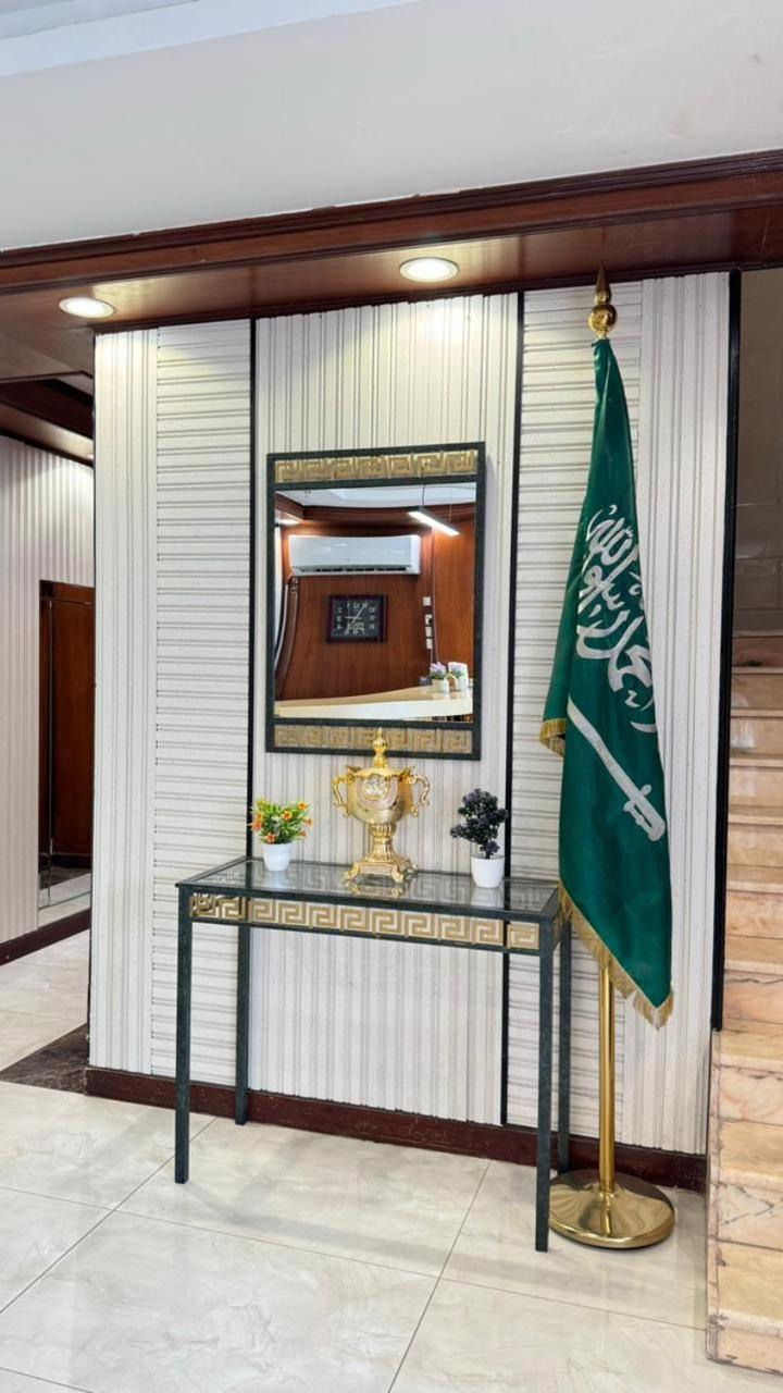אל-מדינה Saba Ohod For Hotel Suites מראה חיצוני תמונה