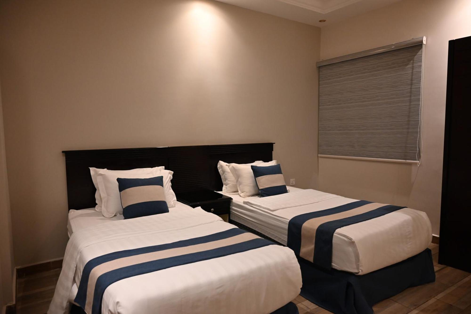 אל-מדינה Saba Ohod For Hotel Suites מראה חיצוני תמונה